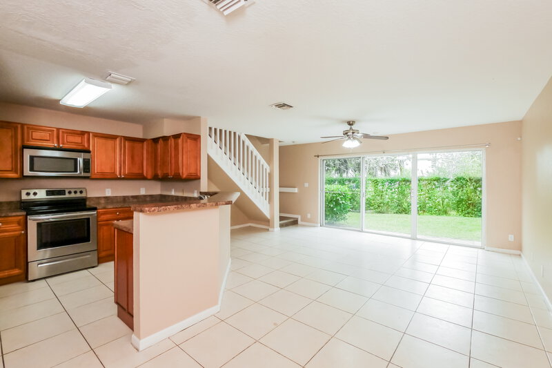 2,430/Mo, 8984 NW 38th Dr Coral Springs, FL 33065 Dining Room View