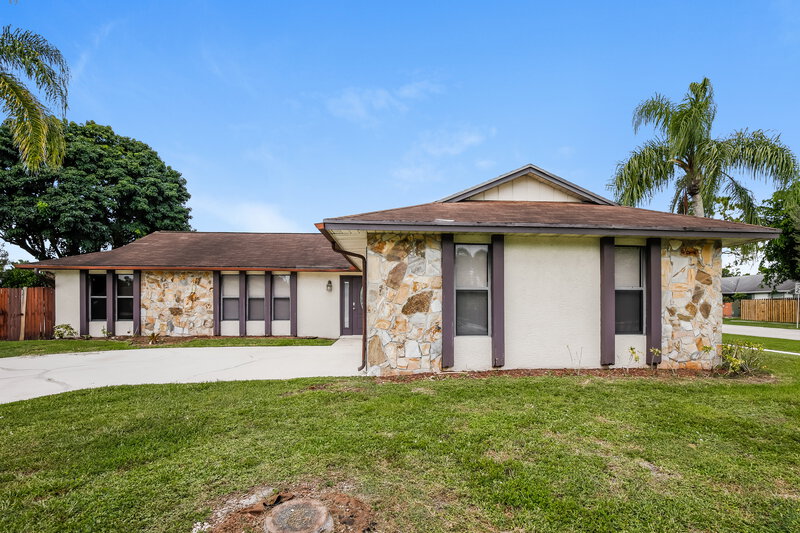 3,085/Mo, 254 Ponce de Leon St Royal Palm Beach, FL 33411 External View