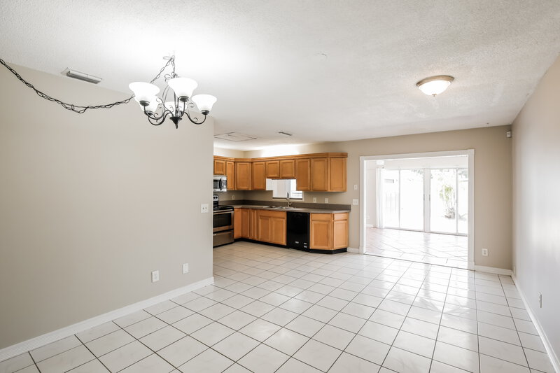 3,085/Mo, 254 Ponce de Leon St Royal Palm Beach, FL 33411 Dining Room View