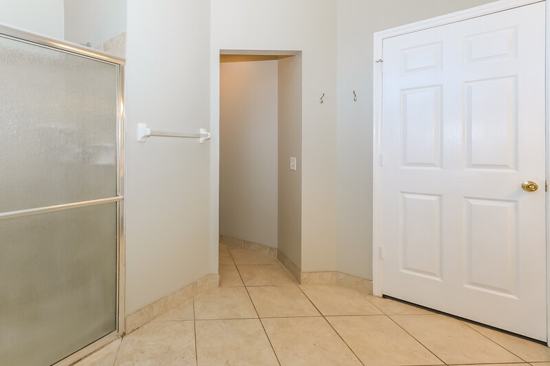 4,600/Mo, 1277 Snowbell Pl Wellington, FL 33414 Main Bathroom View