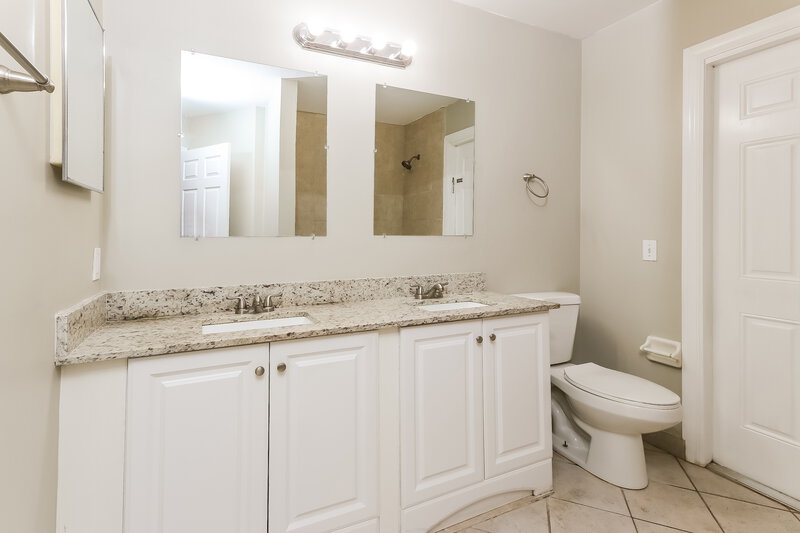4,600/Mo, 1277 Snowbell Pl Wellington, FL 33414 Bathroom View