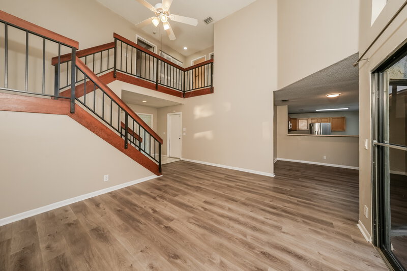 2,800/Mo, 1725 Shoreside Cir Wellington, FL 33414 Living Room View 2