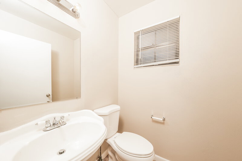 2,800/Mo, 1725 Shoreside Cir Wellington, FL 33414 Bathroom View