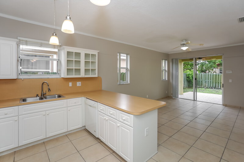 3,575/Mo, 5401 SW 132nd Ter Miramar, FL 33027 Misc View 4