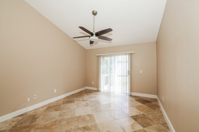 2,750/Mo, 12910 Upper Cove Dr Wellington, FL 33414 Main Bedroom View