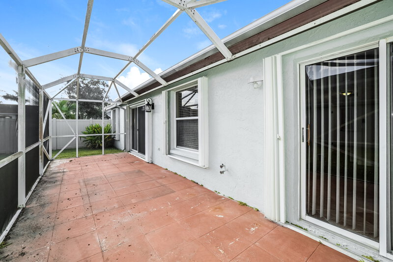 2,750/Mo, 12910 Upper Cove Dr Wellington, FL 33414 Sun Room View