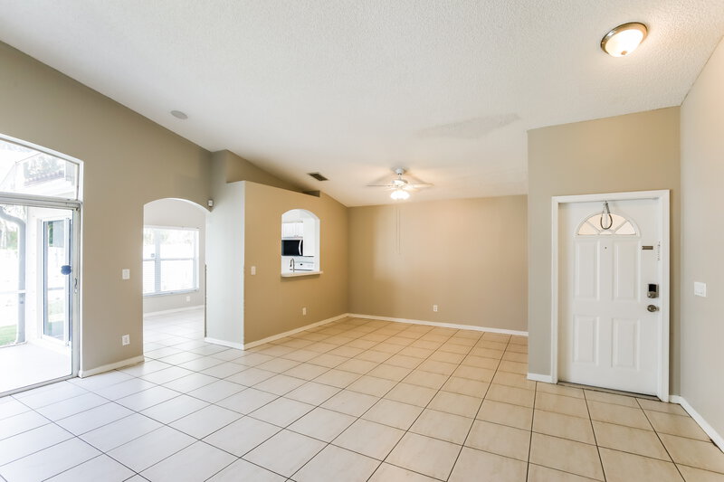 0/Mo, 7273 Burgess Dr Lake Worth, FL 33467 Living Room View