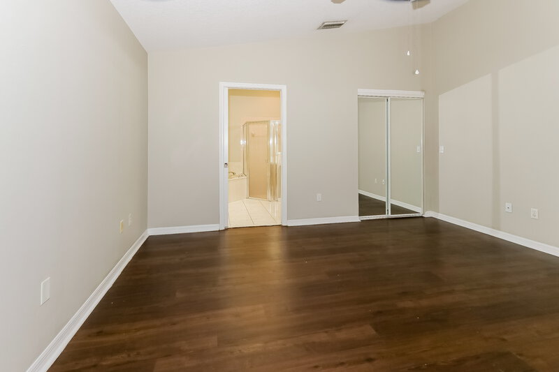 3,300/Mo, 12996 Meadowbreeze Dr Wellington, FL 33414 Main Bedroom View 2