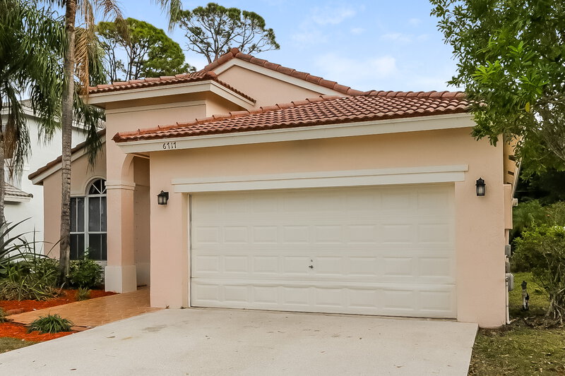 2,705/Mo, 6717 Stonecreek St Greenacres, FL 33413 Front View