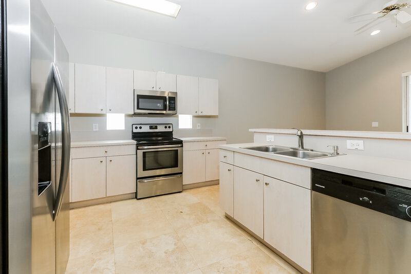2,705/Mo, 6717 Stonecreek St Greenacres, FL 33413 Kitchen View