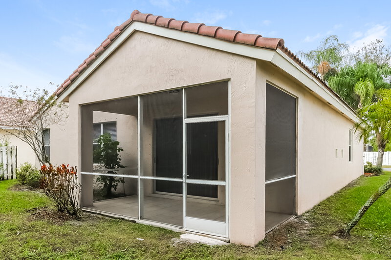 2,705/Mo, 6717 Stonecreek St Greenacres, FL 33413 Rear View