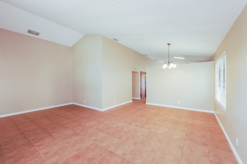 2,915/Mo, 575 NW 38th Ave Deerfield Beach, FL 33442 Living Room View 2