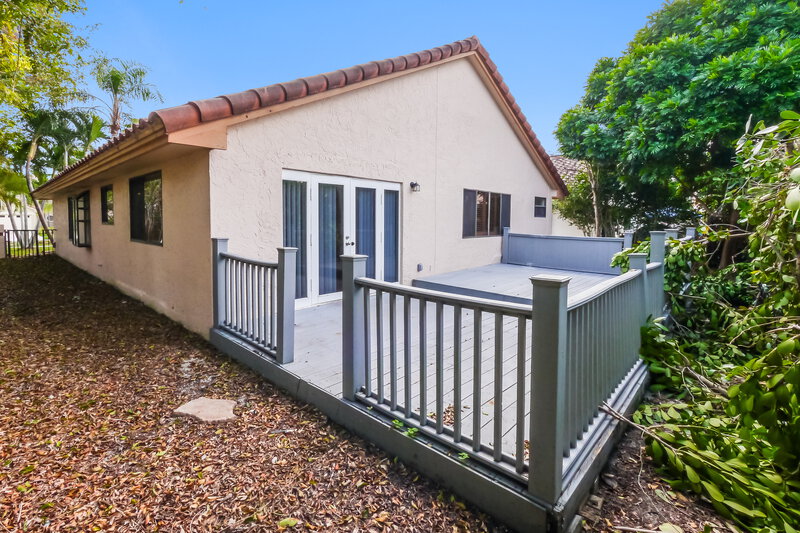 2,915/Mo, 575 NW 38th Ave Deerfield Beach, FL 33442 Rear View