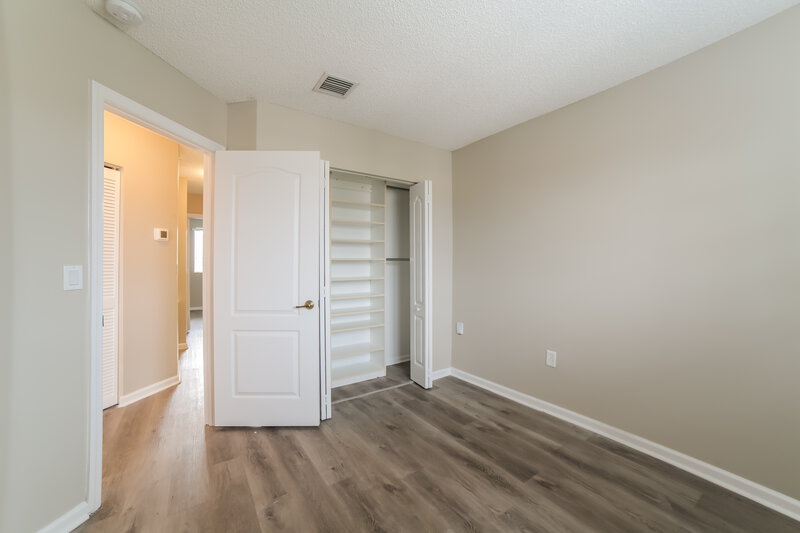 3,350/Mo, 8780 SW 214th Ter Cutler Bay, FL 33189 Bedroom View