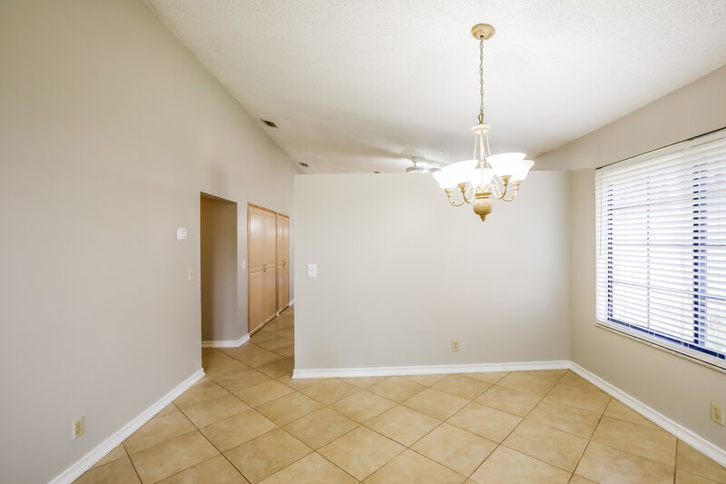 3,000/Mo, 563 NW 38th Ave Deerfield Beach, FL 33442 Dining Room View