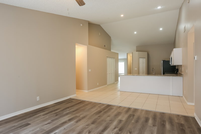 5,150/Mo, 11117 Lakeaire Cir Boca Raton, FL 33498 Family Room View 2