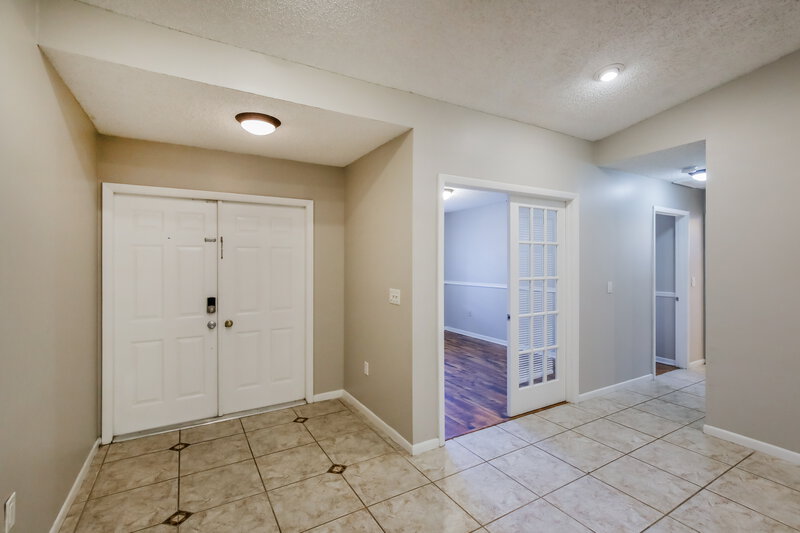 2,560/Mo, 4900 NW 56th St Coconut Creek, FL 33073 Foyer View