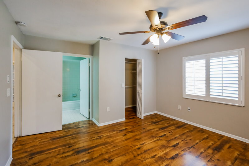 2,560/Mo, 4900 NW 56th St Coconut Creek, FL 33073 Main Bedroom View