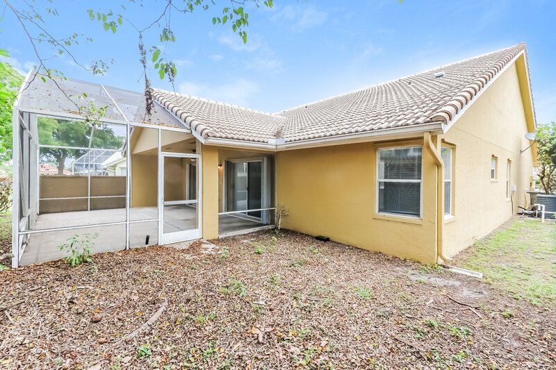 3,030/Mo, 7329 Heathley Dr Lake Worth, FL 33467 Rear View 2