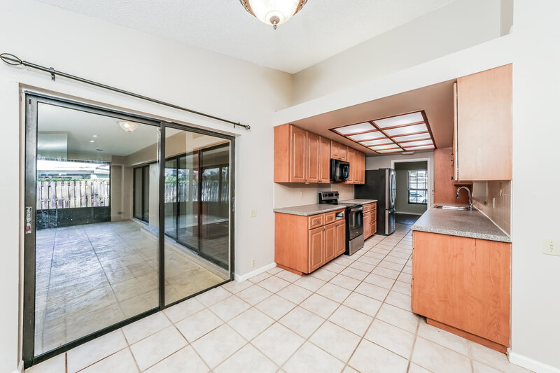 2,875/Mo, 14096 Greentree Dr Wellington, FL 33414 Dining Room View 2