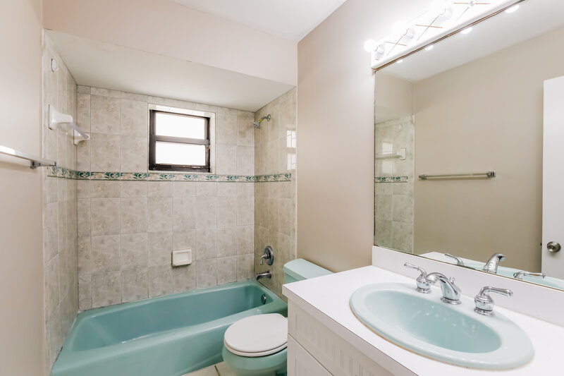3,155/Mo, 10849 NW 23rd Ct Sunrise, FL 33322 Bathroom View