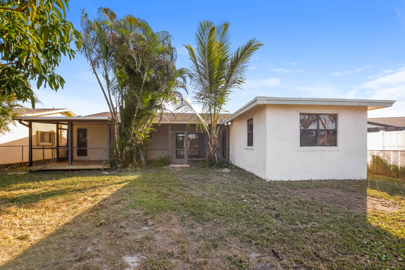 3,155/Mo, 10849 NW 23rd Ct Sunrise, FL 33322 Rear View 2
