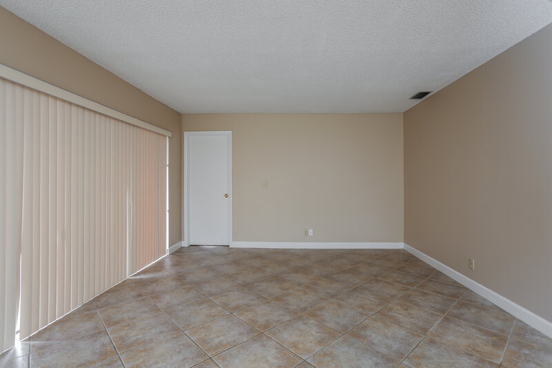 3,335/Mo, 4428 NW 113th Ter Coral Springs, FL 33065 Master Bedroom View 2