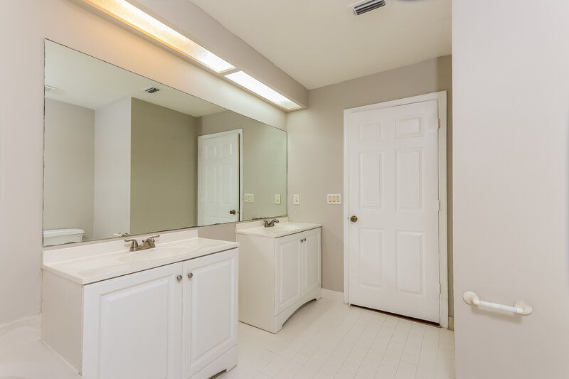 2,865/Mo, 11289 Coral Reef Dr Boca Raton, FL 33498 Main Bathroom View 2