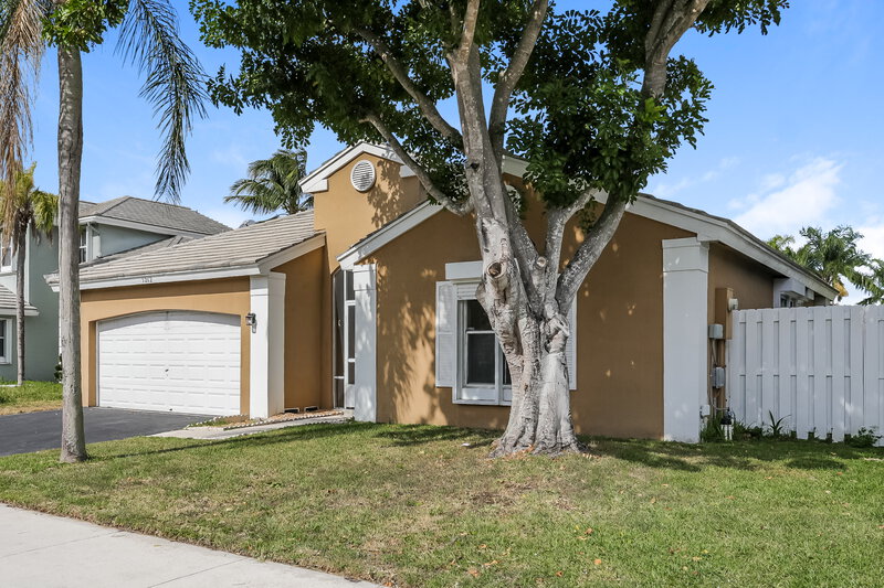 3,700/Mo, 5262 NW 55th Ter Coconut Creek, FL 33073 Misc View