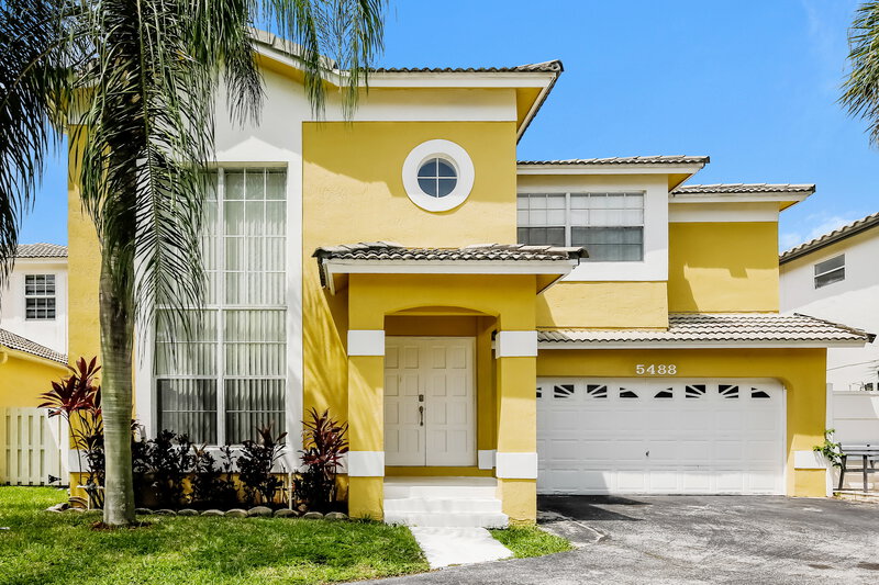 2,975/Mo, 5488 NW 45th Way Coconut Creek, FL 33073 External View