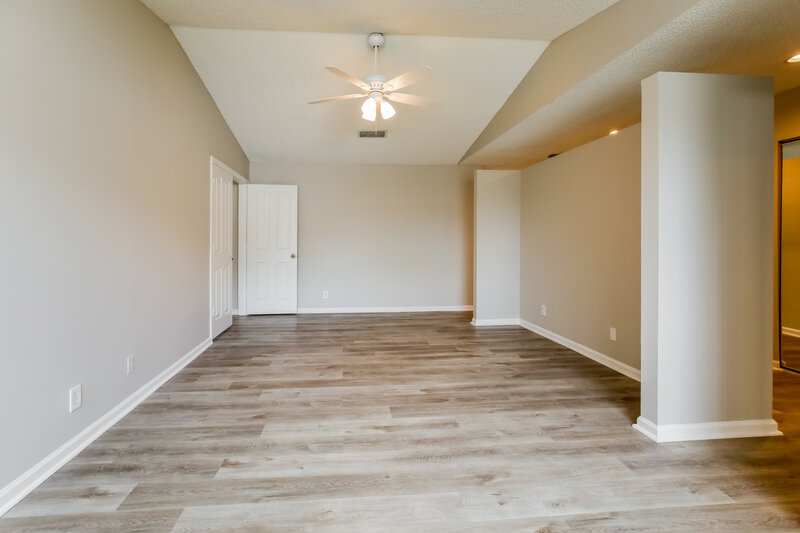 2,975/Mo, 5488 NW 45th Way Coconut Creek, FL 33073 Main Bedroom View 2