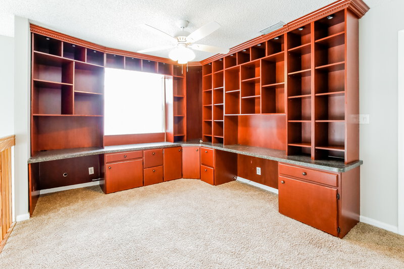 2,975/Mo, 5488 NW 45th Way Coconut Creek, FL 33073 Bonus Room View 2