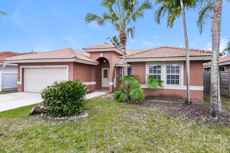 3,325/Mo, 14730 SW 176th St Miami, FL 33187 External View
