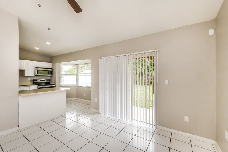 3,325/Mo, 14730 SW 176th St Miami, FL 33187 Dining Room View