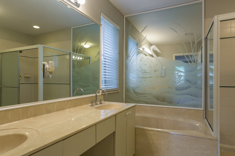 3,500/Mo, 5219 NW 117th Ave Coral Springs, FL 33076 Master Bathroom View