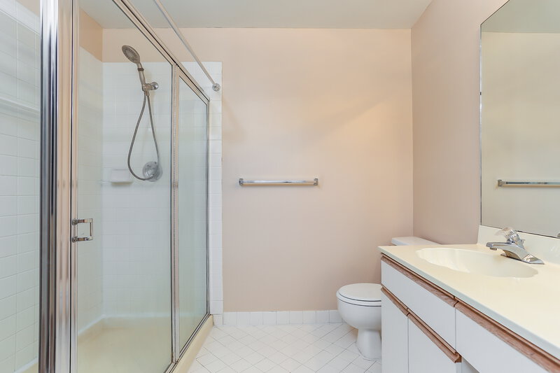 3,430/Mo, 6135 NW 77th Pl Parkland, FL 33067 Master Bathroom View