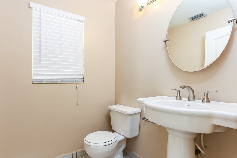 3,430/Mo, 6135 NW 77th Pl Parkland, FL 33067 Powder Room View