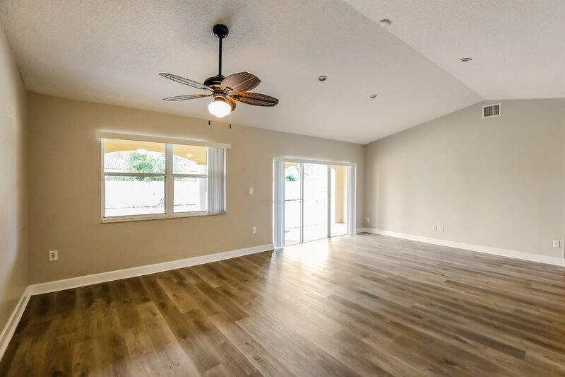 3,070/Mo, 15206 SW 170th Ter Miami, FL 33187 Living Room View