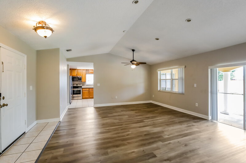 3,070/Mo, 15206 SW 170th Ter Miami, FL 33187 Living Room View 3