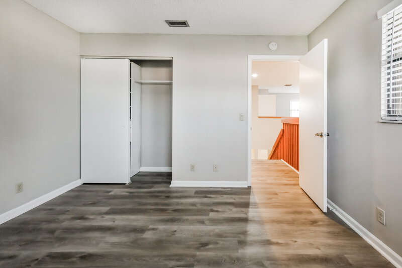 3,950/Mo, 578 Lakeside Cir Sunrise, FL 33326 Bedroom View 2