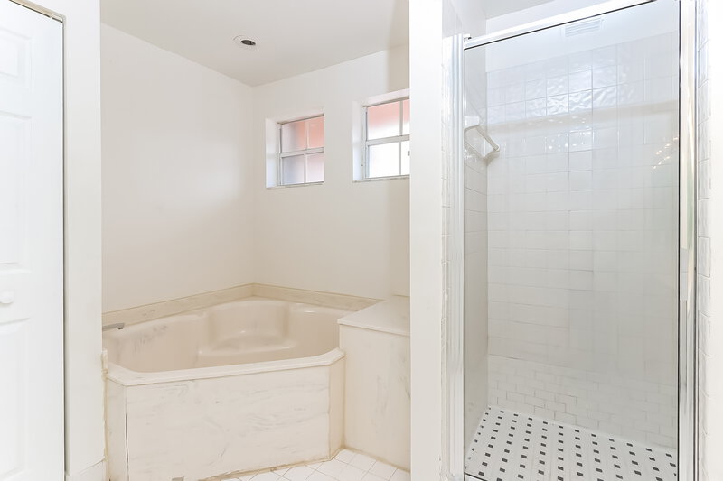 3,665/Mo, 10141 Aqua Vista Way Boca Raton, FL 33428 Main Bathroom View 2