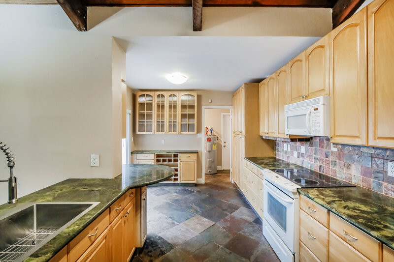 3,145/Mo, 6376 Amberwoods Dr Boca Raton, FL 33433 Kitchen View 3