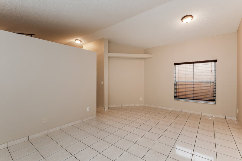 2,995/Mo, 18951 NW 22nd St Pembroke Pines, FL 33029 Living Room View
