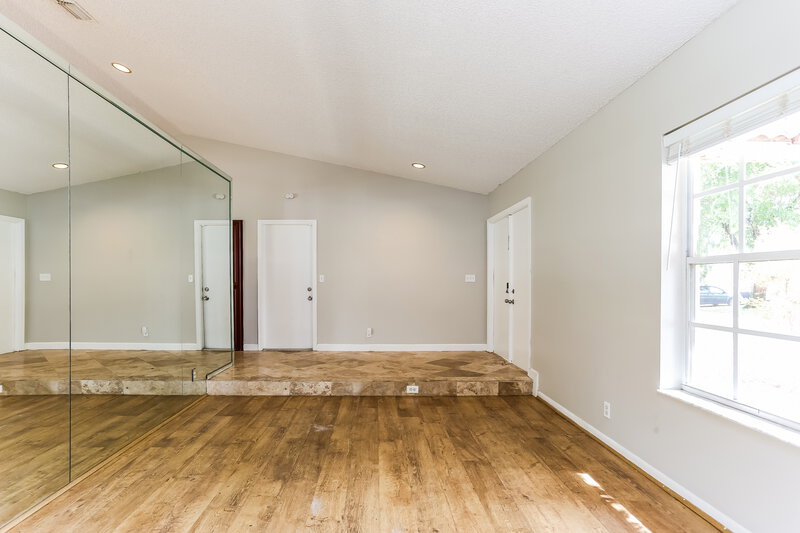 3,600/Mo, 4557 NW 51st St Coconut Creek, FL 33073 Living Room View 2