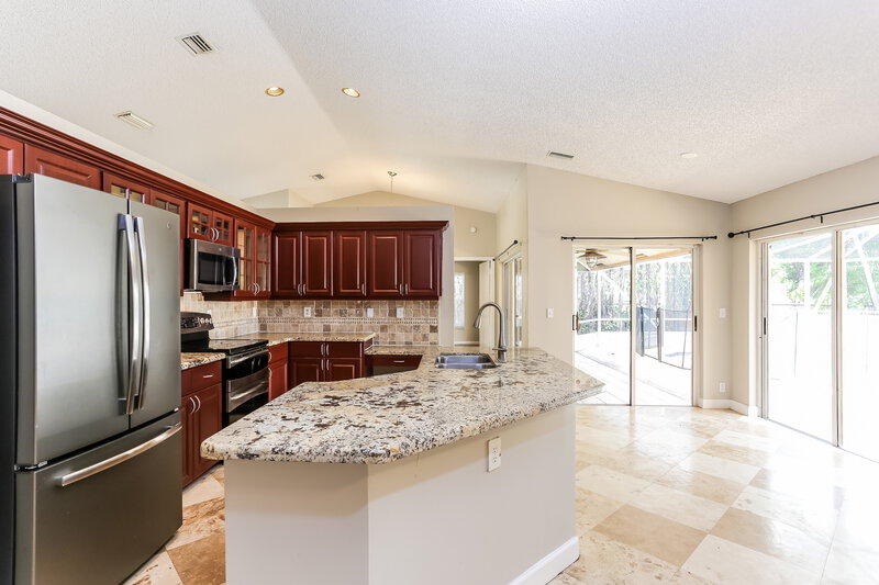 3,600/Mo, 4557 NW 51st St Coconut Creek, FL 33073 Kitchen View 2