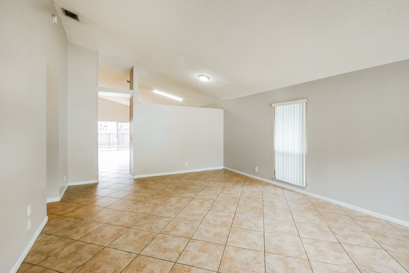 3,600/Mo, 6642 NW 42nd Ave Coconut Creek, FL 33073 Living Room View