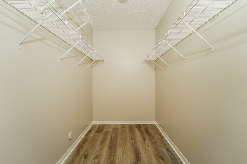 3,560/Mo, 6642 NW 42nd Ave Coconut Creek, FL 33073 Walk In Closet View