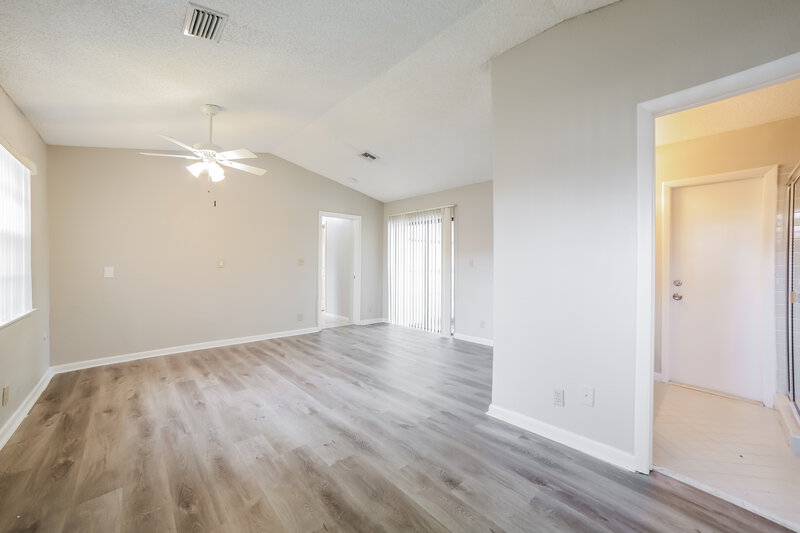5,250/Mo, 10677 NW 6th Ct Coral Springs, FL 33071 Main Bedroom View