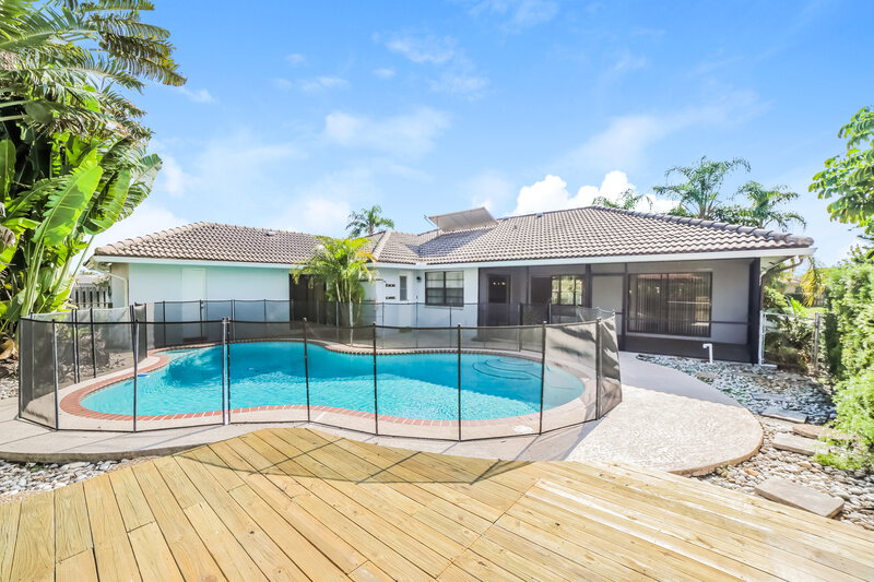 5,250/Mo, 10677 NW 6th Ct Coral Springs, FL 33071 Rear View