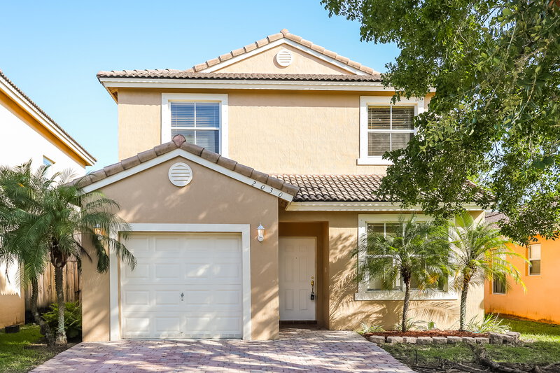2,510/Mo, 2030 SE 14th Ct Homestead, FL 33035 External View
